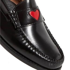 GH Bass Women’s Whitney Love Loafer Flat NWT ❤️